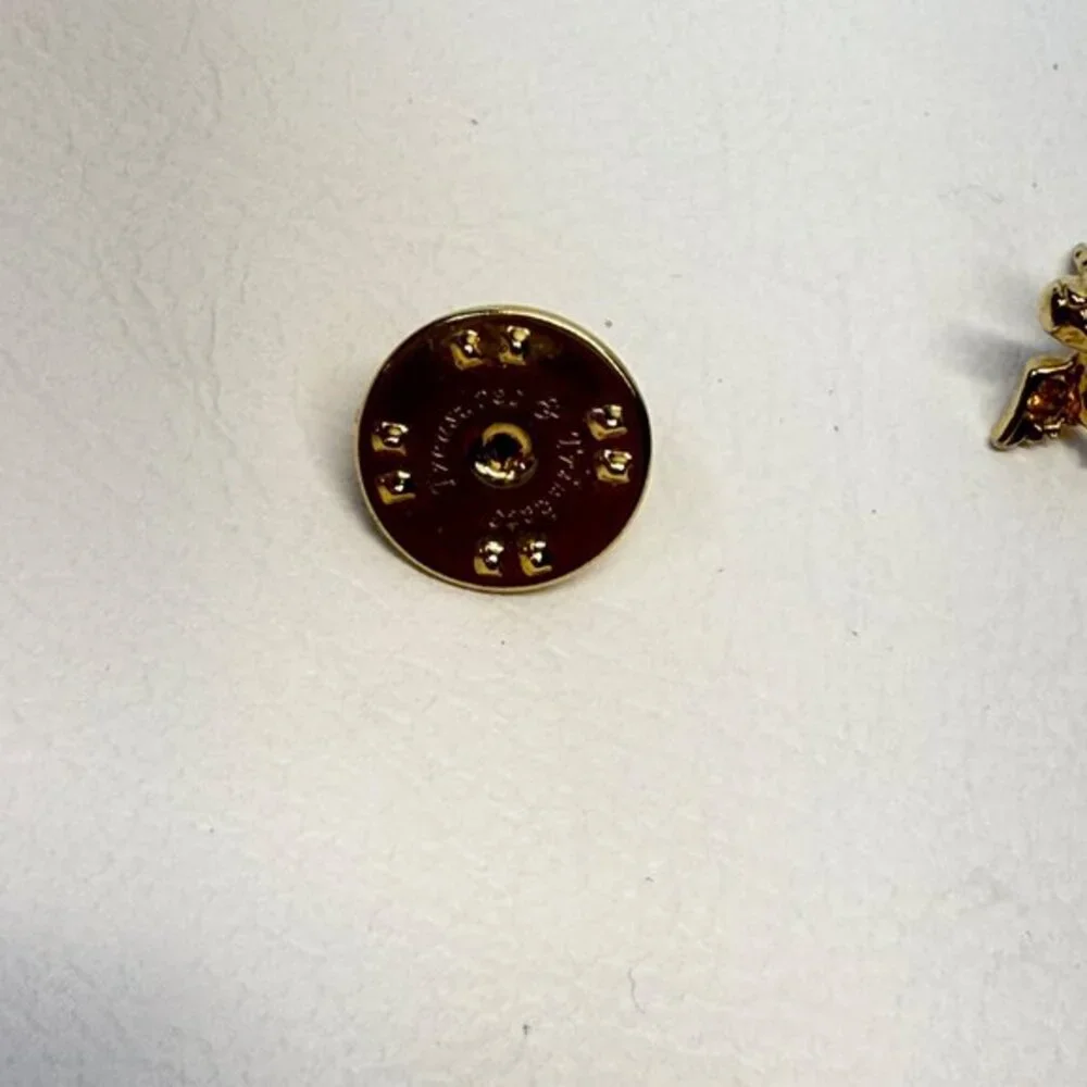 Treasures & Trinkets Guardian Angel Pin Gold-Tone Cherub‎ Small Dainty